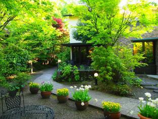 Yufuin Onsen Ryokan Hananomai