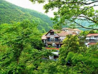 Traditional Onsen Ryokan Izu Yugashima Shirakabe