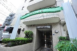 Shinjuku 15 min　3Min from station