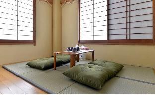 15 Japanese-style house