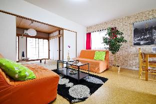 3 Bedroom Lively Area Bright Namba DO37