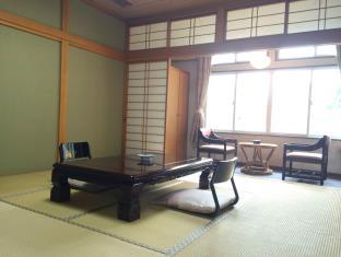 Ryokan Kakuhokan