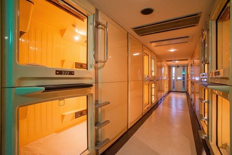 Capsule Hotel Palace