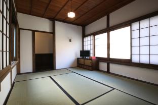 Inase Otsu Machiya Bed and Breakfast