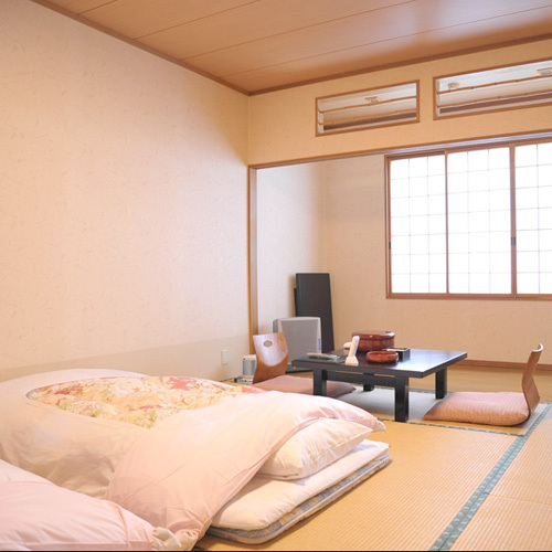 Itoya Ryokan (Sadogashima)