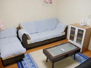 JR Shin-Okubo Sta. 6min / Shinjuku two-story home